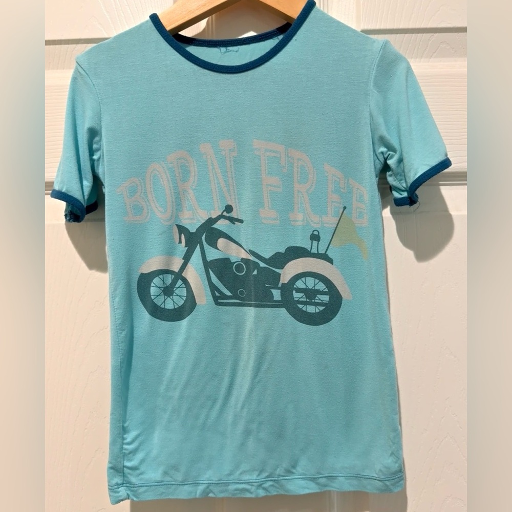 3/$15 Kickee Kids Top “Born Free” Bamboo